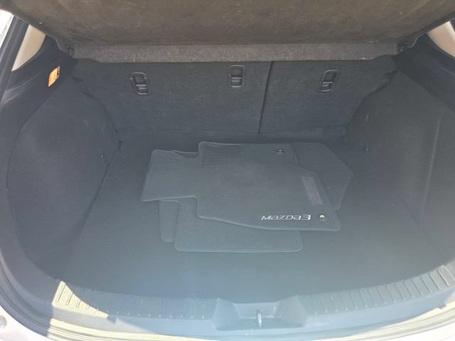 Used 2016 MAZDA MAZDA3 i Touring w/ Popular Equipment Package FWD image 14