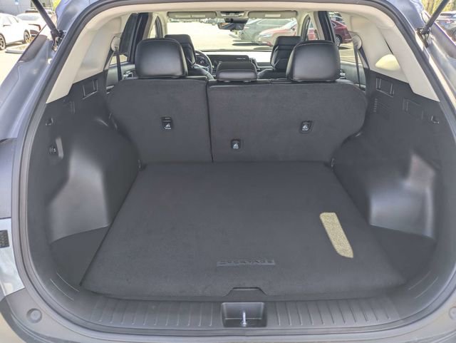 Used 2025 Kia Sportage EX image 12