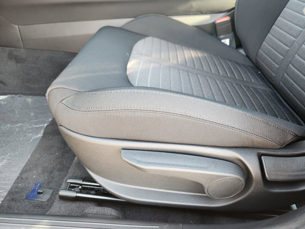 New 2026 Kia K5 LXS image 9