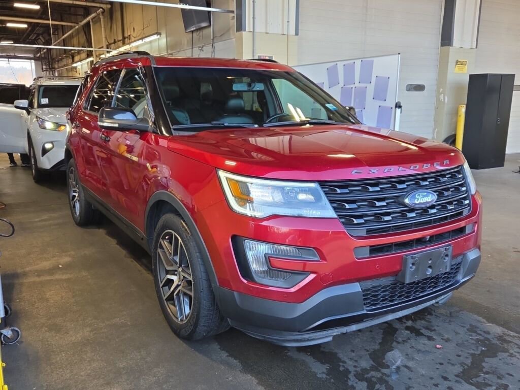 Used 2016 Ford Explorer Sport image 4