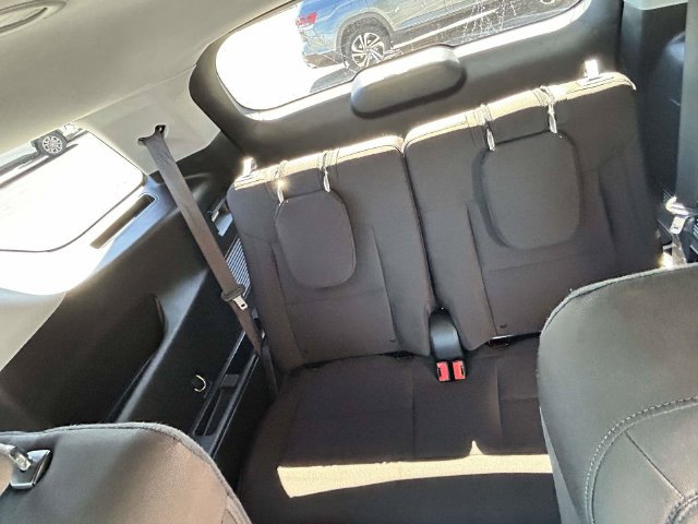 Certified 2022 Ford Explorer XLT RWD image 15