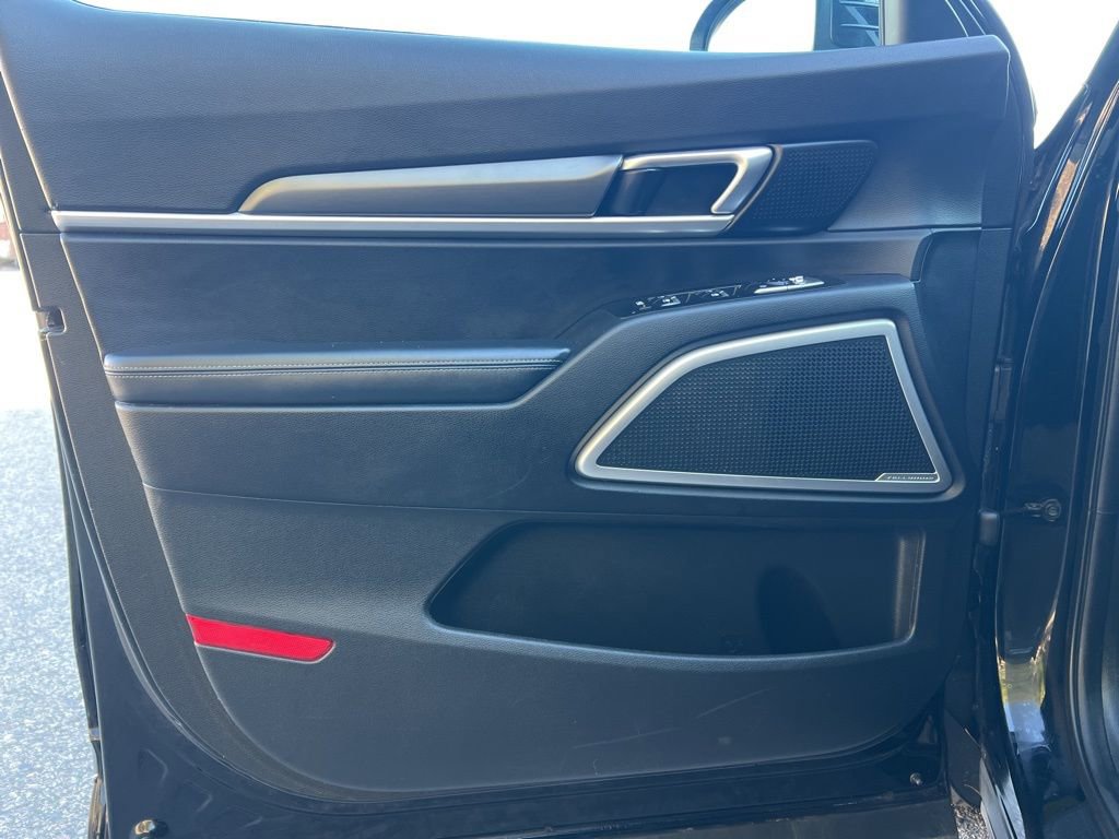 Used 2022 Kia Telluride LX image 10