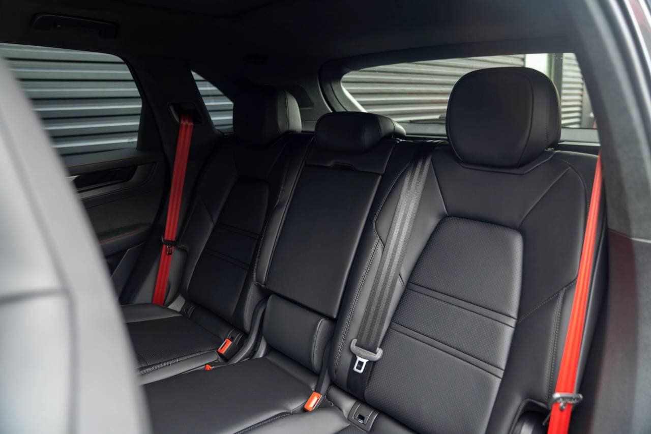 New 2026 Porsche Cayenne GTS AWD/4WD image 31