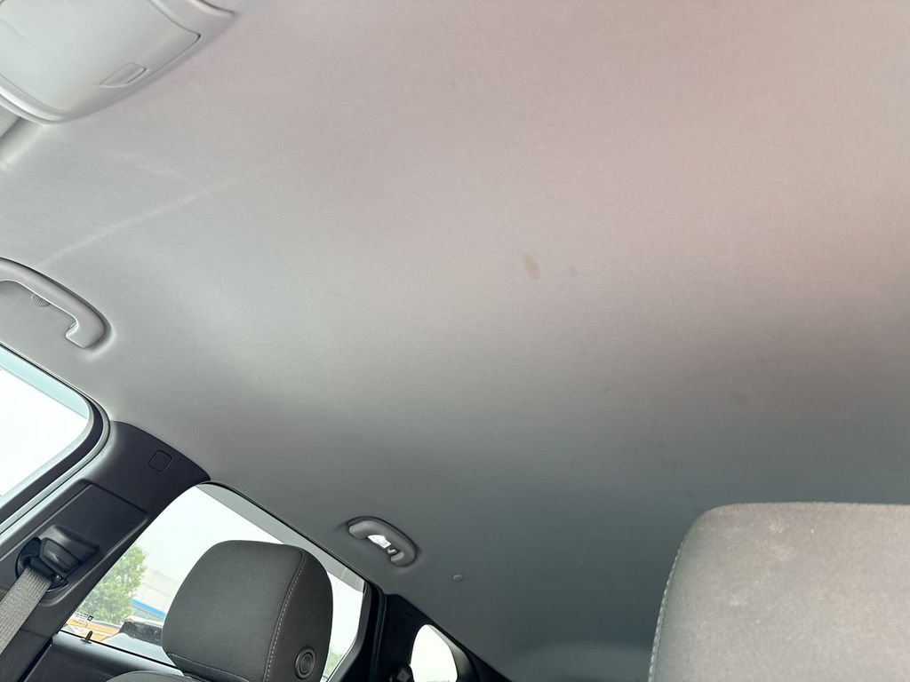 Used 2020 Chevrolet Blazer LT w/ LPO, Floor Liner Package FWD image 14