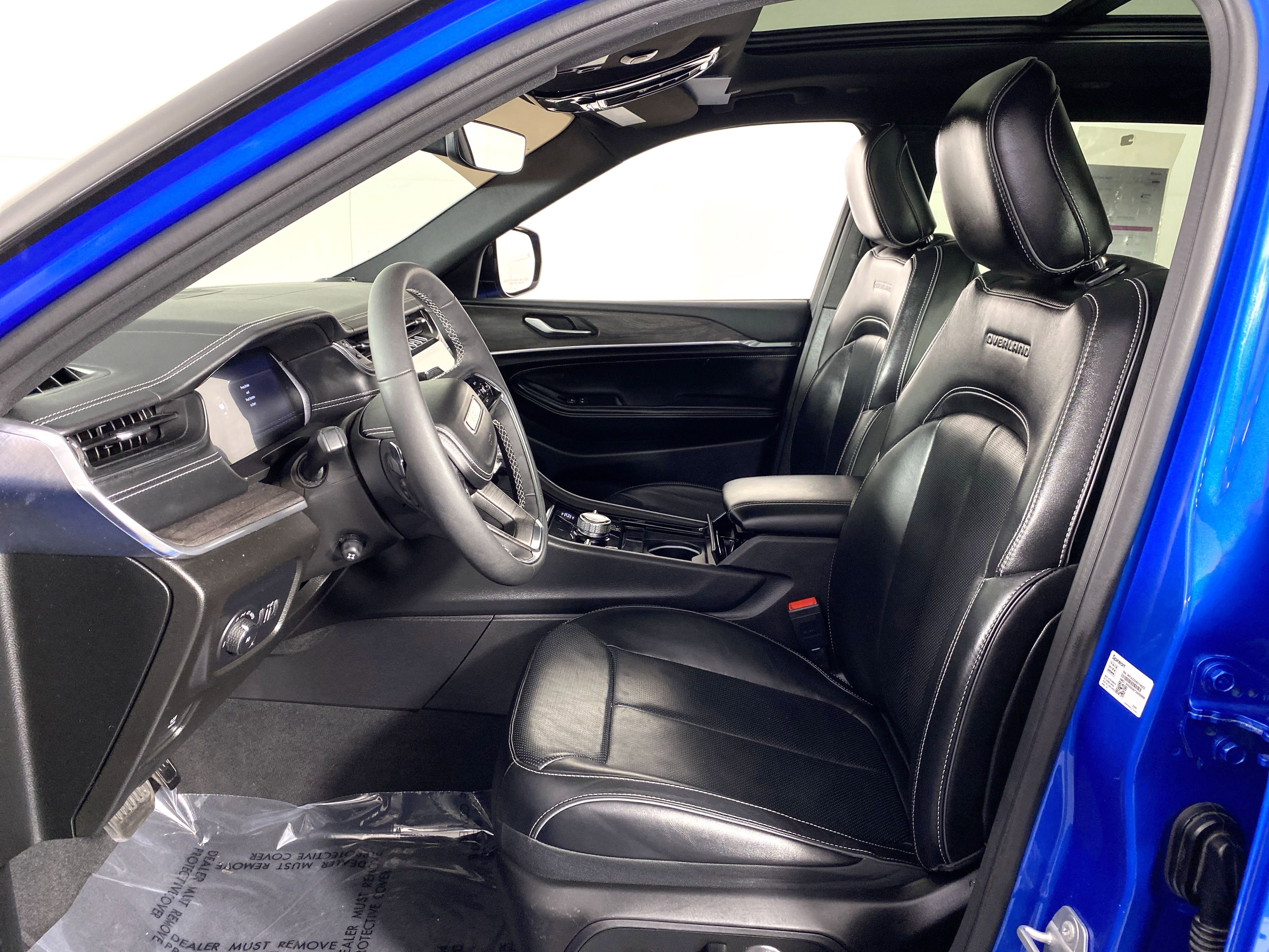 Used 2023 Jeep Grand Cherokee L Overland image 17