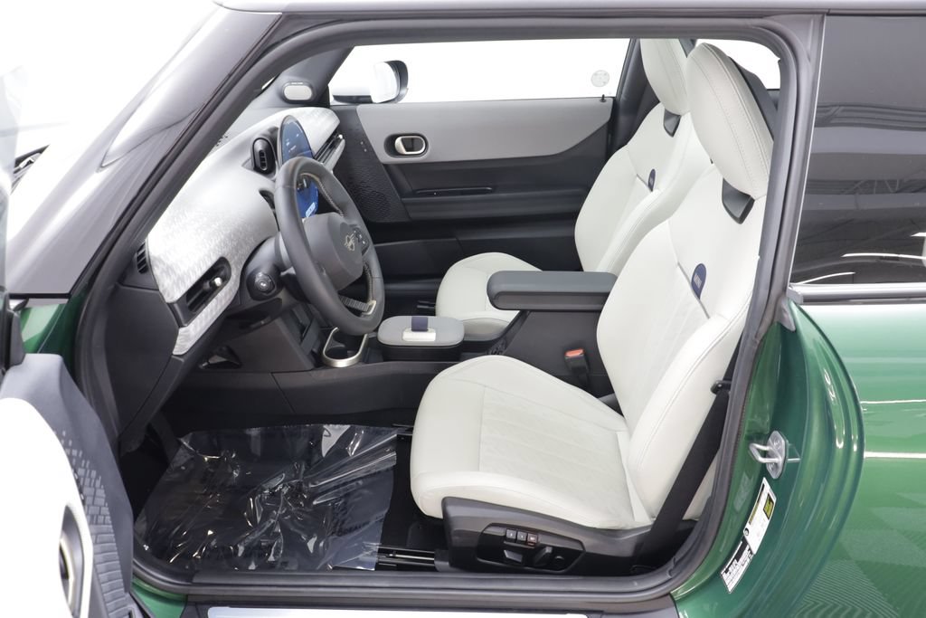 Certified 2026 MINI Cooper 2-Door Hardtop FWD image 6