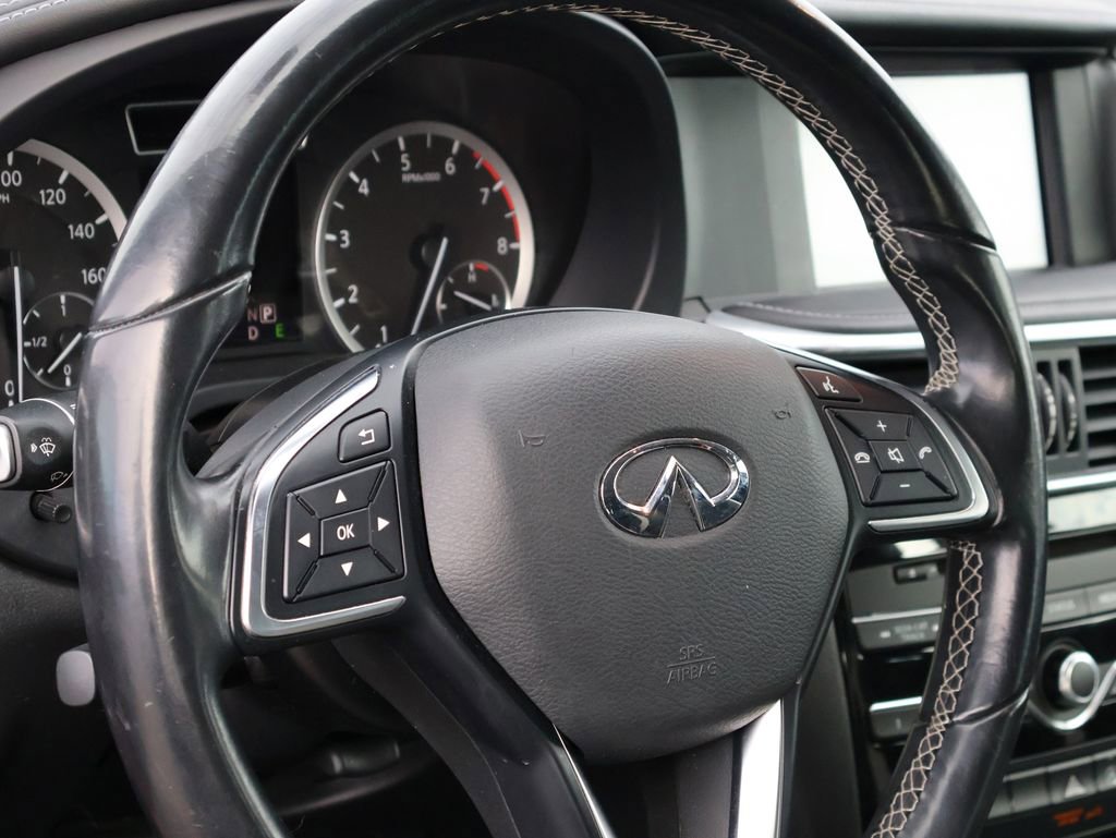 Used 2018 INFINITI QX30 Sport w/ Cargo Package image 19