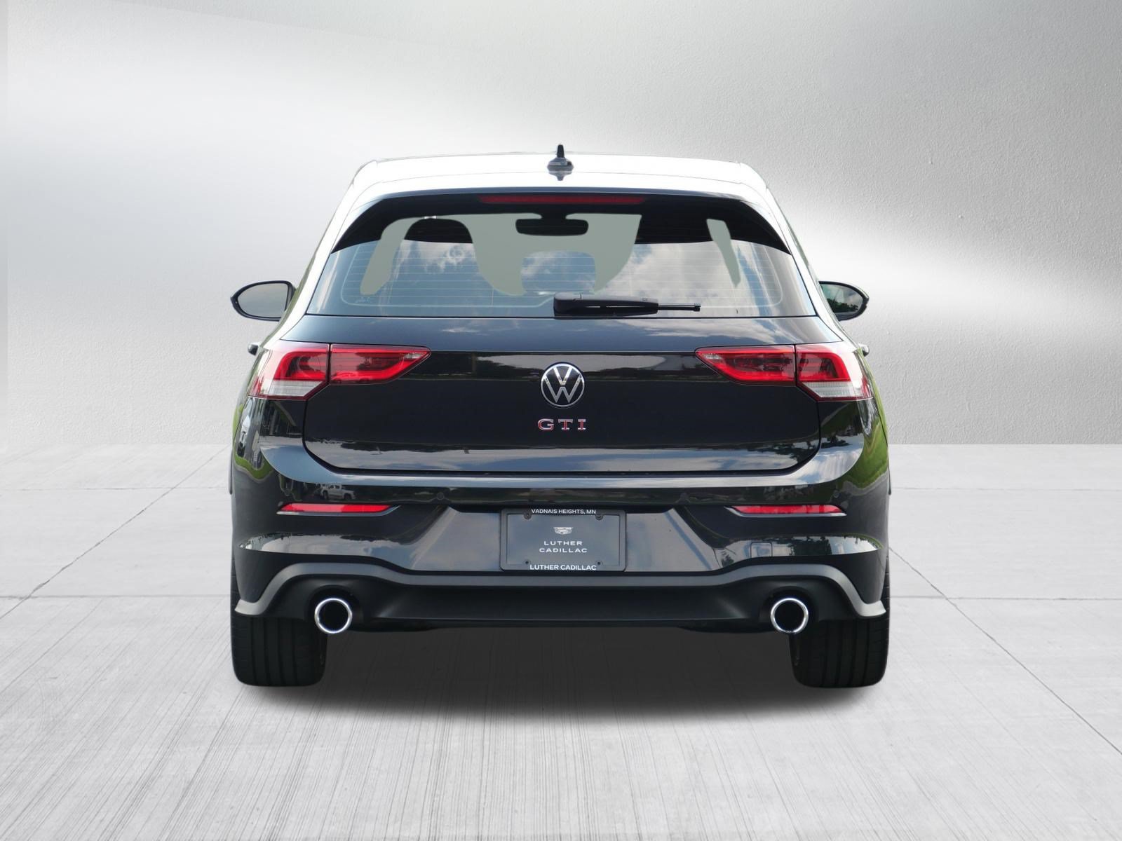 Used 2024 Volkswagen GTI SE FWD image 6