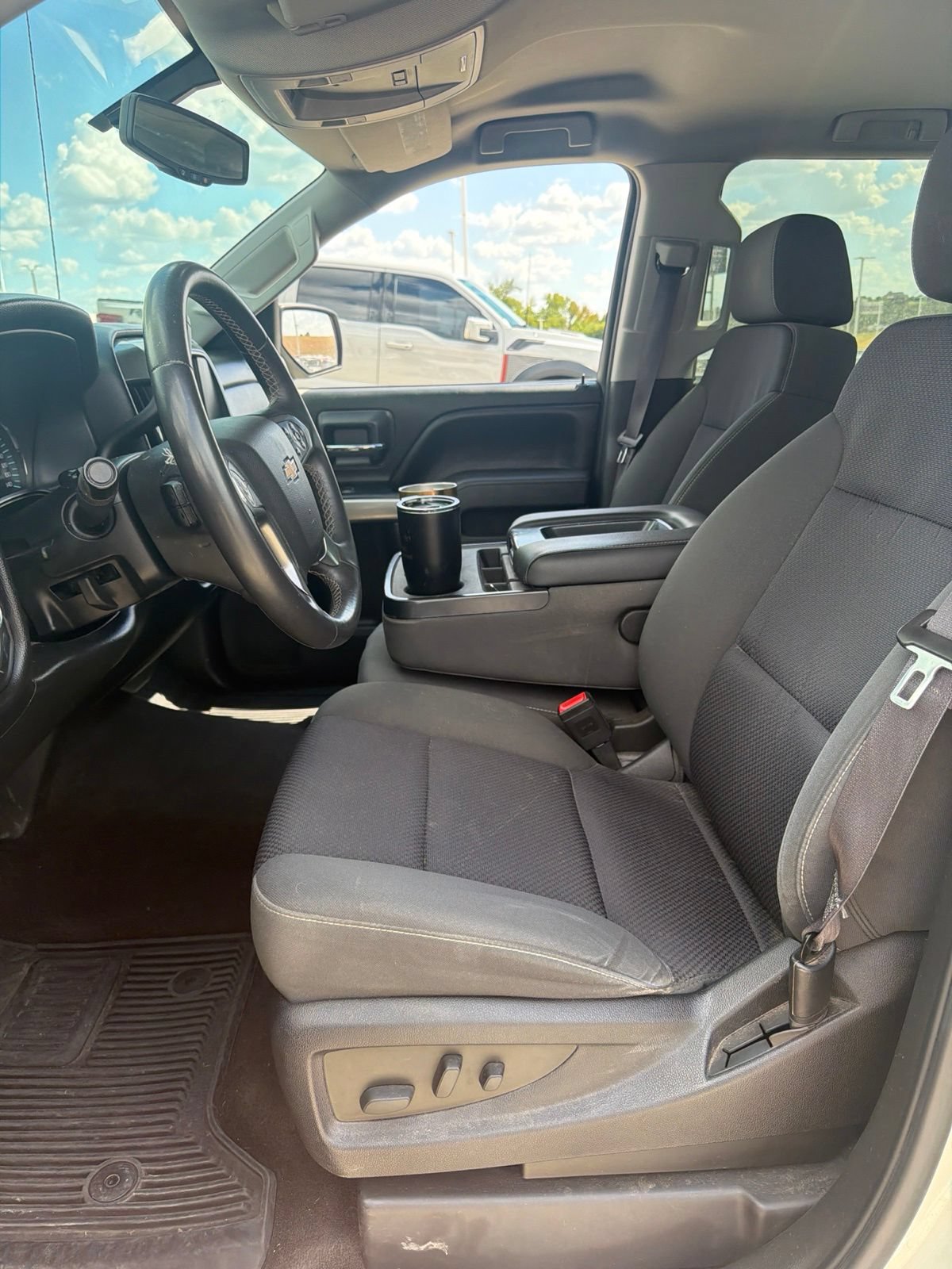 Used 2015 Chevrolet Silverado 1500 LT w/ Texas Edition, 1LT Trim AWD/4WD image 9