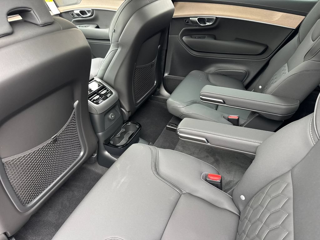 New 2026 Volvo XC90 T8 Plus w/ Protection Package AWD/4WD image 11