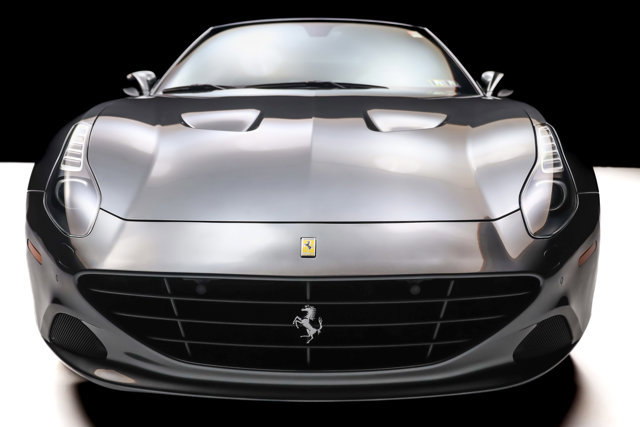 Used 2016 Ferrari California T image 42