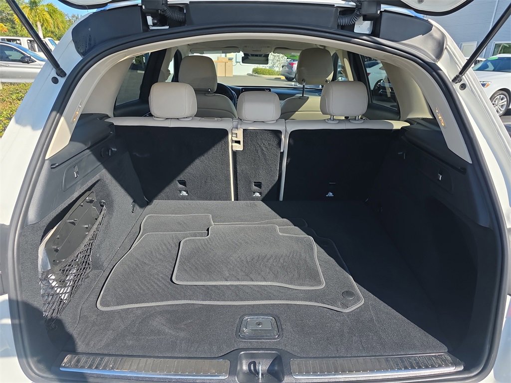 Used 2022 Mercedes-Benz GLC 300 image 7