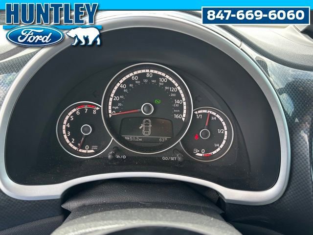 Used 2014 Volkswagen Beetle R-Line FWD image 24