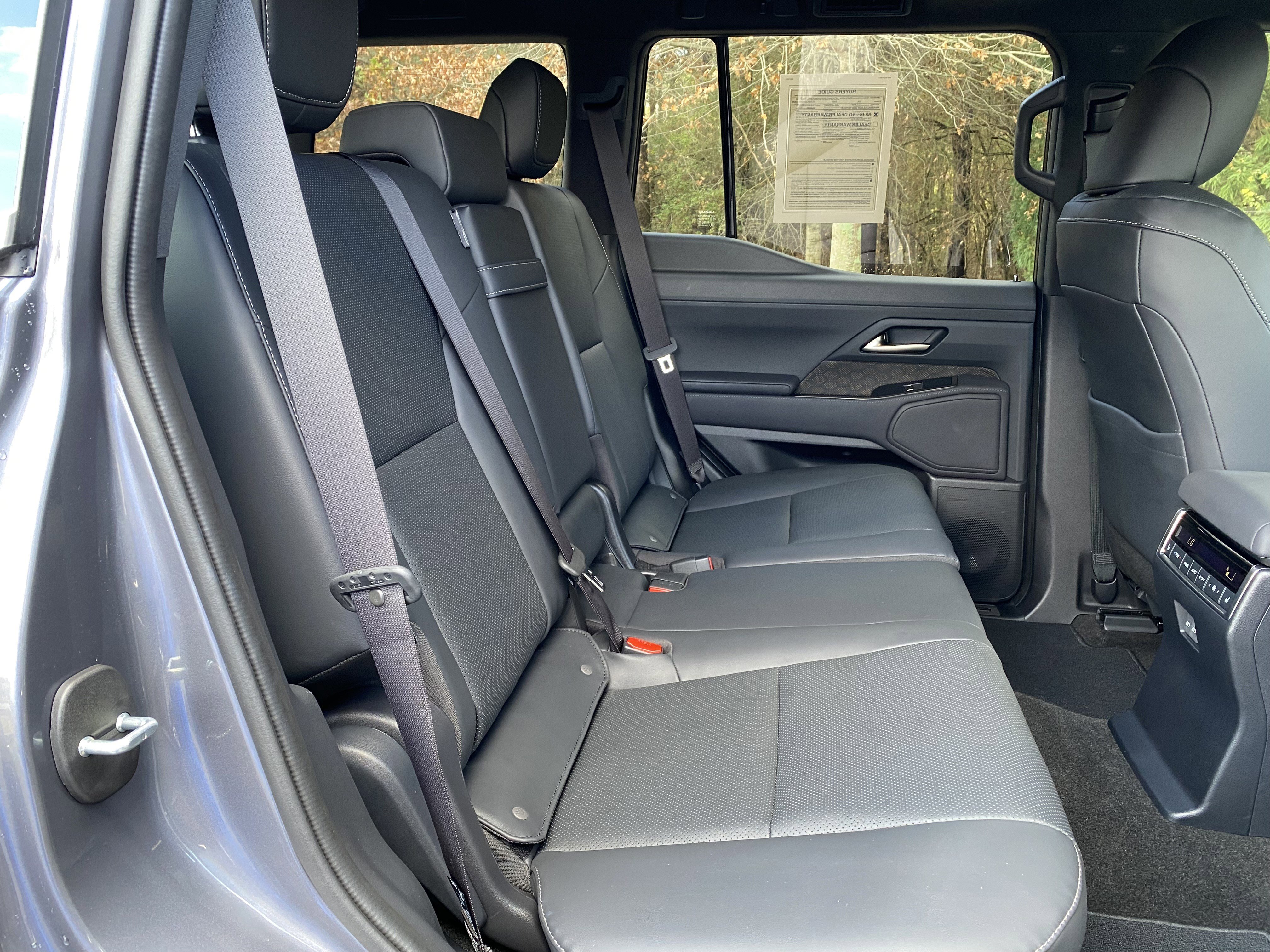 Used 2025 Lexus GX 550 w/ Cold Area Package image 36