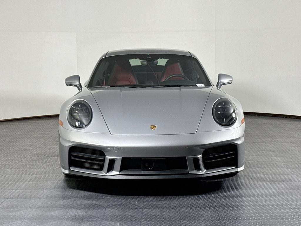Certified 2025 Porsche 911 Carrera RWD image 10