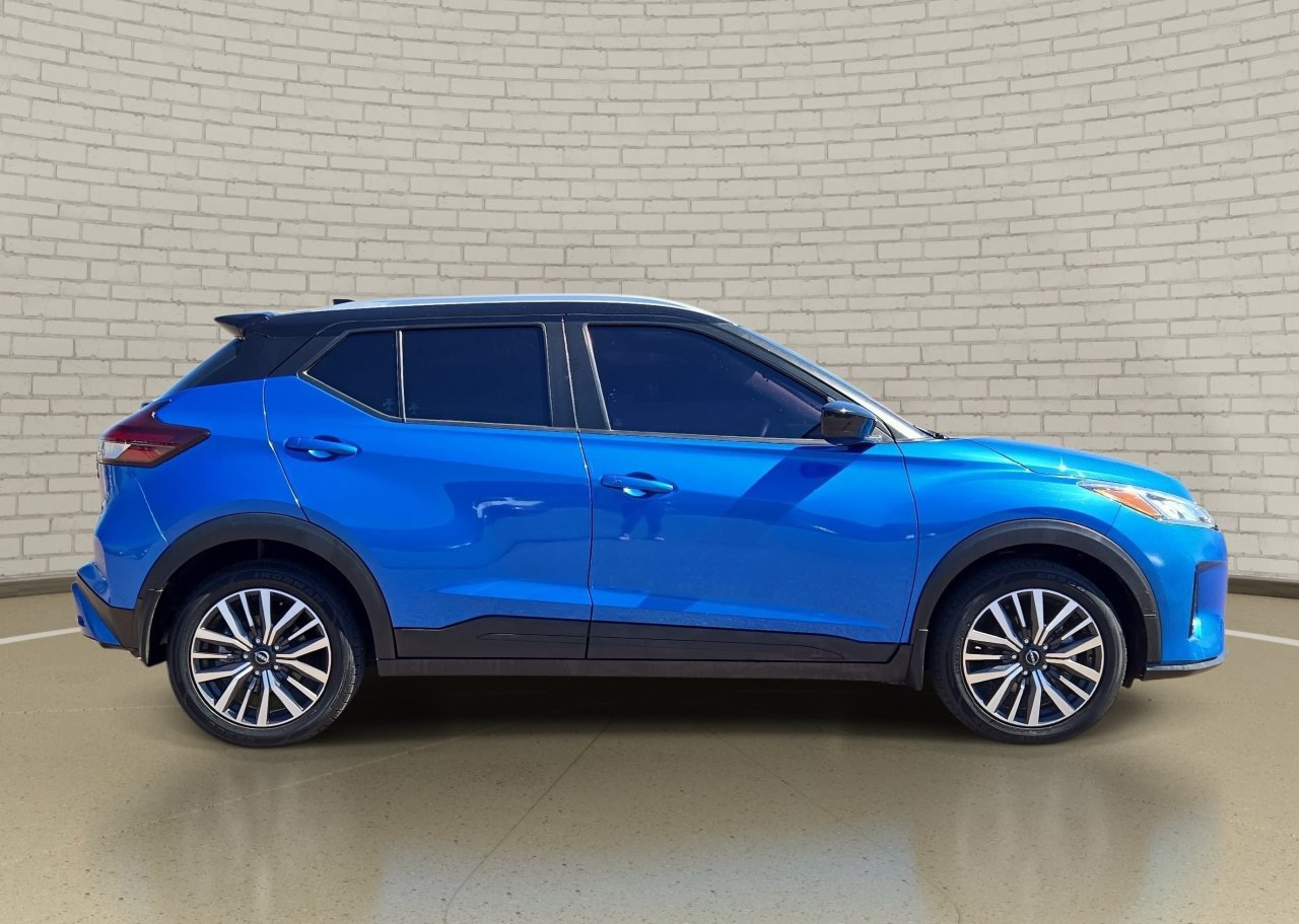 Certified 2022 Nissan Kicks SV FWD image 5