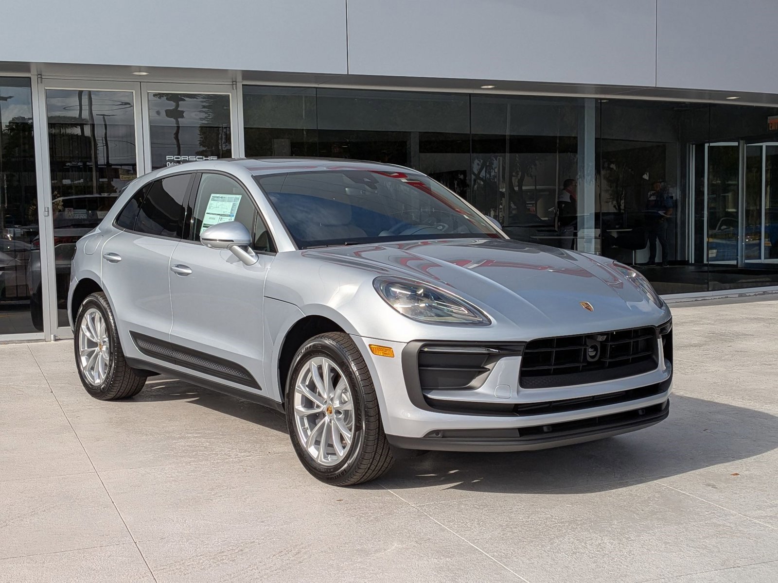 New 2026 Porsche Macan image 7