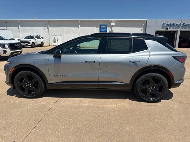 Used 2025 Chevrolet Equinox EV RS AWD/4WD image 2