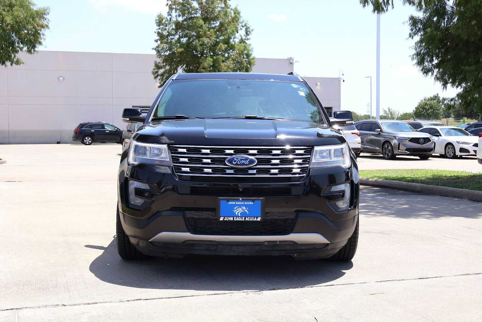 Used 2017 Ford Explorer Limited FWD image 6