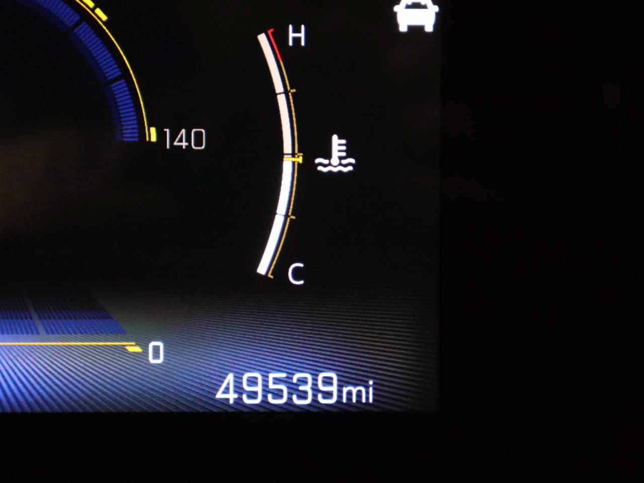 Used 2025 Chevrolet Trax LT FWD image 8