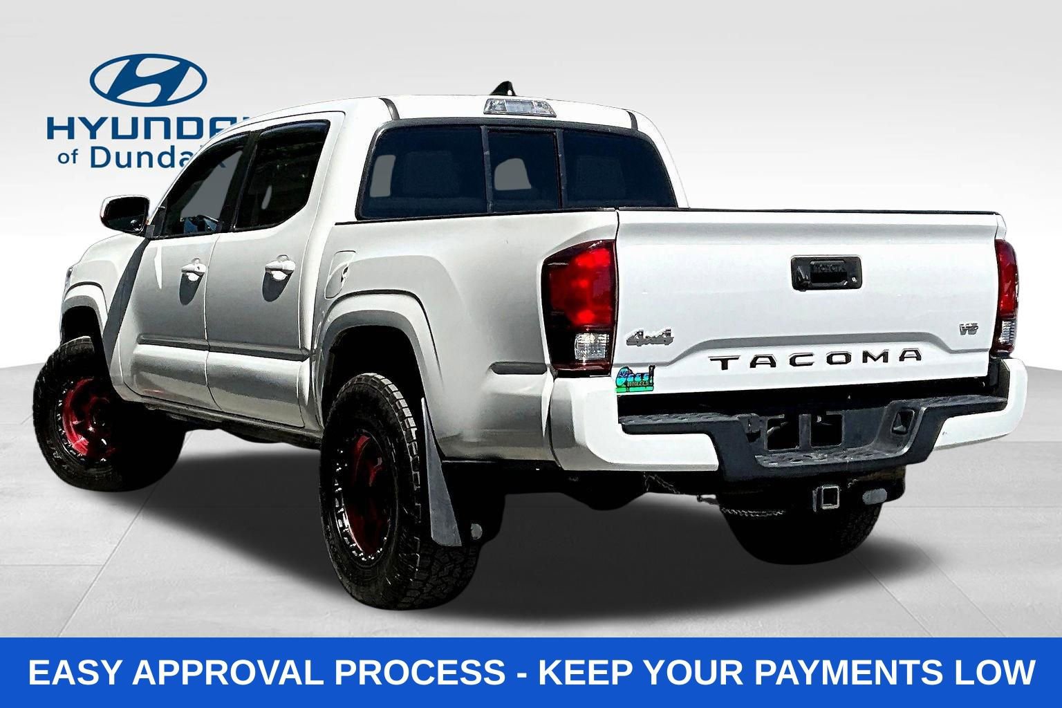 Used 2021 Toyota Tacoma SR AWD/4WD image 5