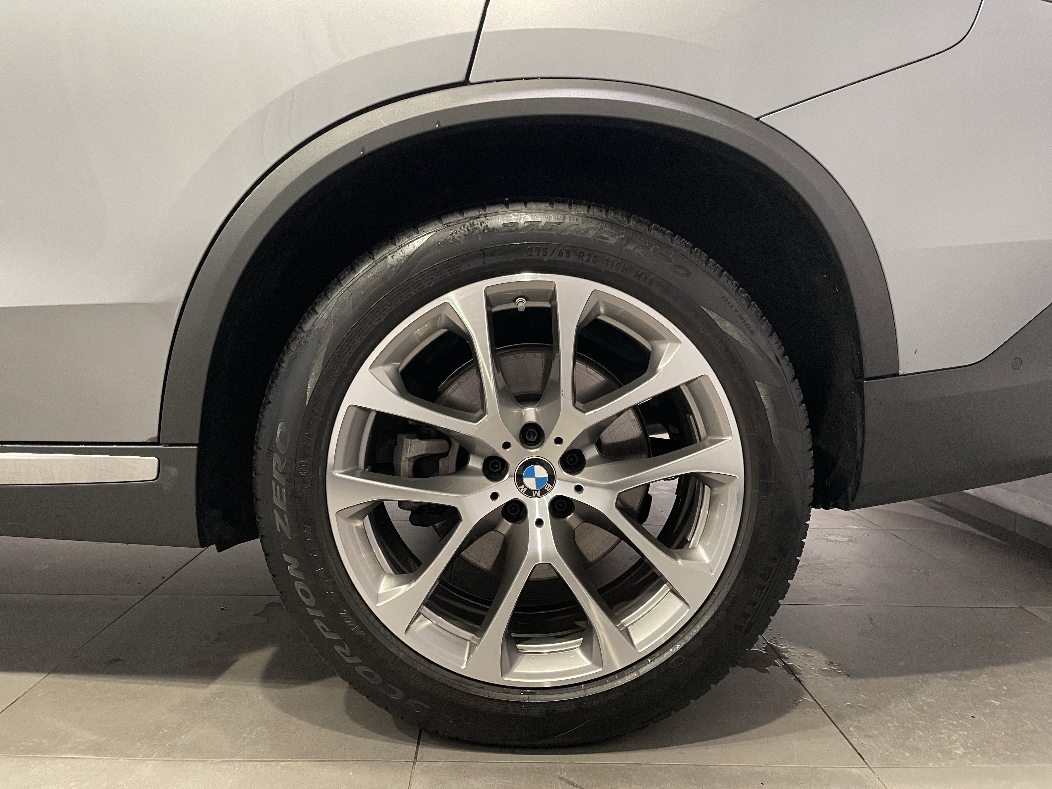 Certified 2024 BMW X5 xDrive40i w/ Premium Package AWD/4WD image 8