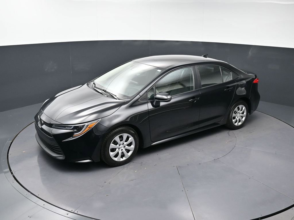 Used 2024 Toyota Corolla LE image 22