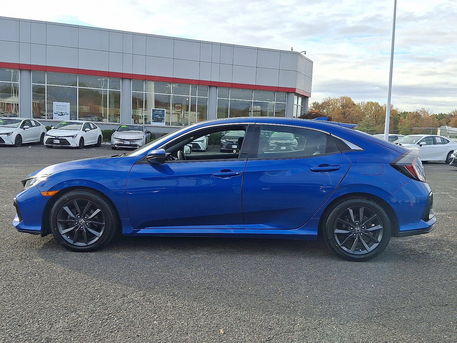 Used 2020 Honda Civic EX image 4