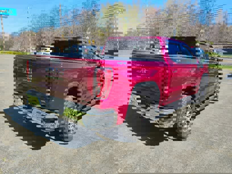 Used 2020 GMC Sierra 1500 SLE w/ SLE Value Package AWD/4WD image 7