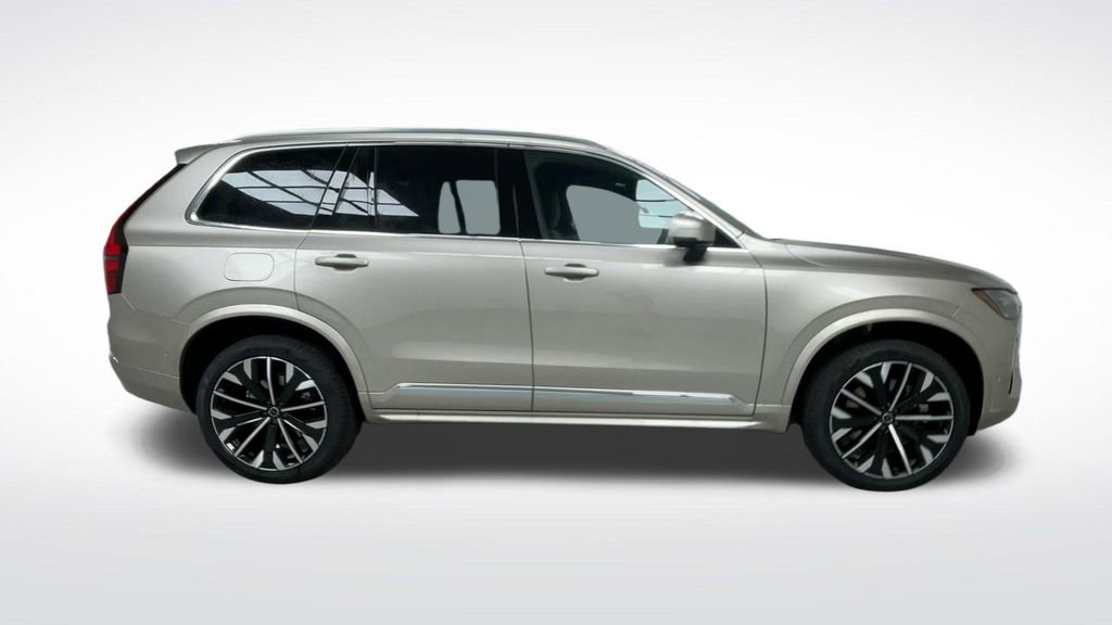 New 2026 Volvo XC90 T8 Plus w/ Protection Package Premier image 24
