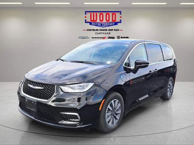 Used 2024 Chrysler Pacifica Select image 7