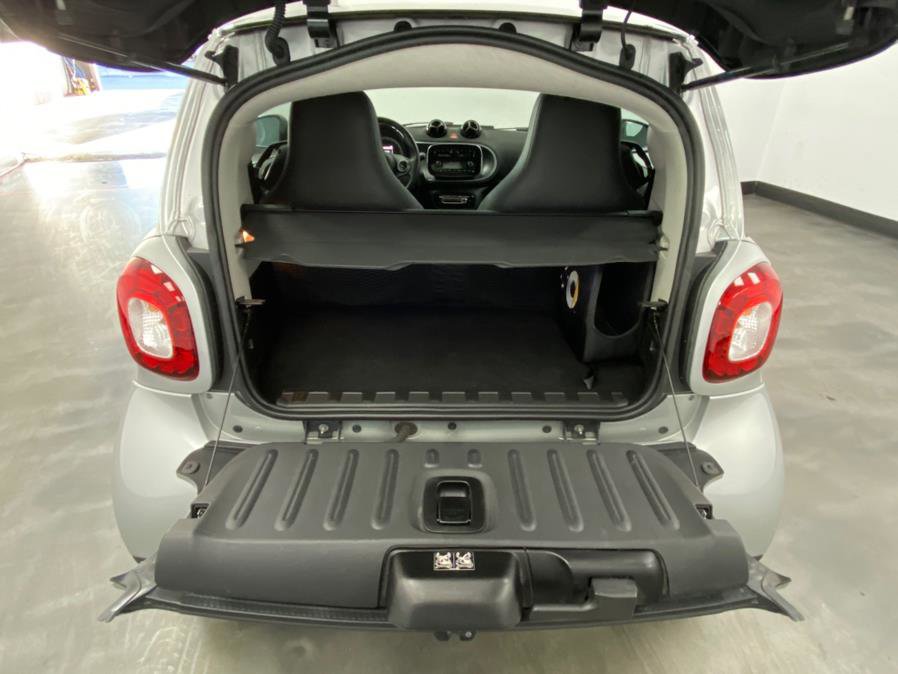 Used 2019 smart fortwo electric drive RWD image 36