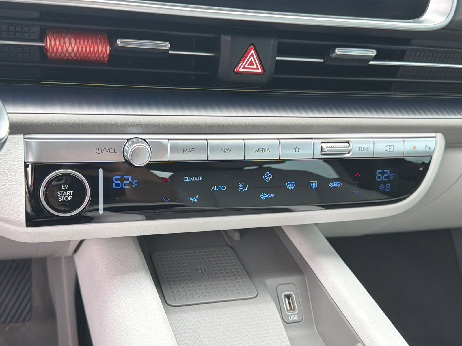 Used 2023 Hyundai Ioniq 6 SEL RWD image 32