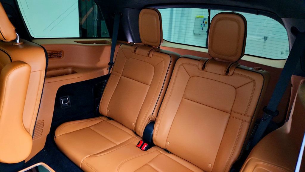 Used 2021 Lincoln Aviator Black Label Grand Touring image 20