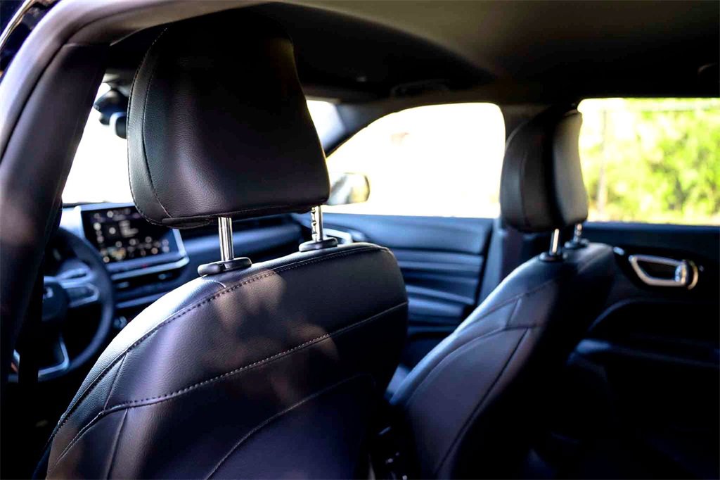 New 2026 Jeep Compass Latitude image 19