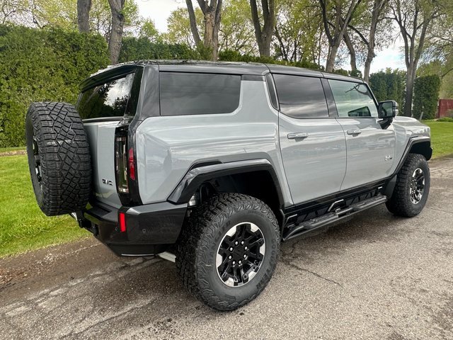 New 2024 GMC Hummer EV 2X w/ Extreme Off-Road Package image 3