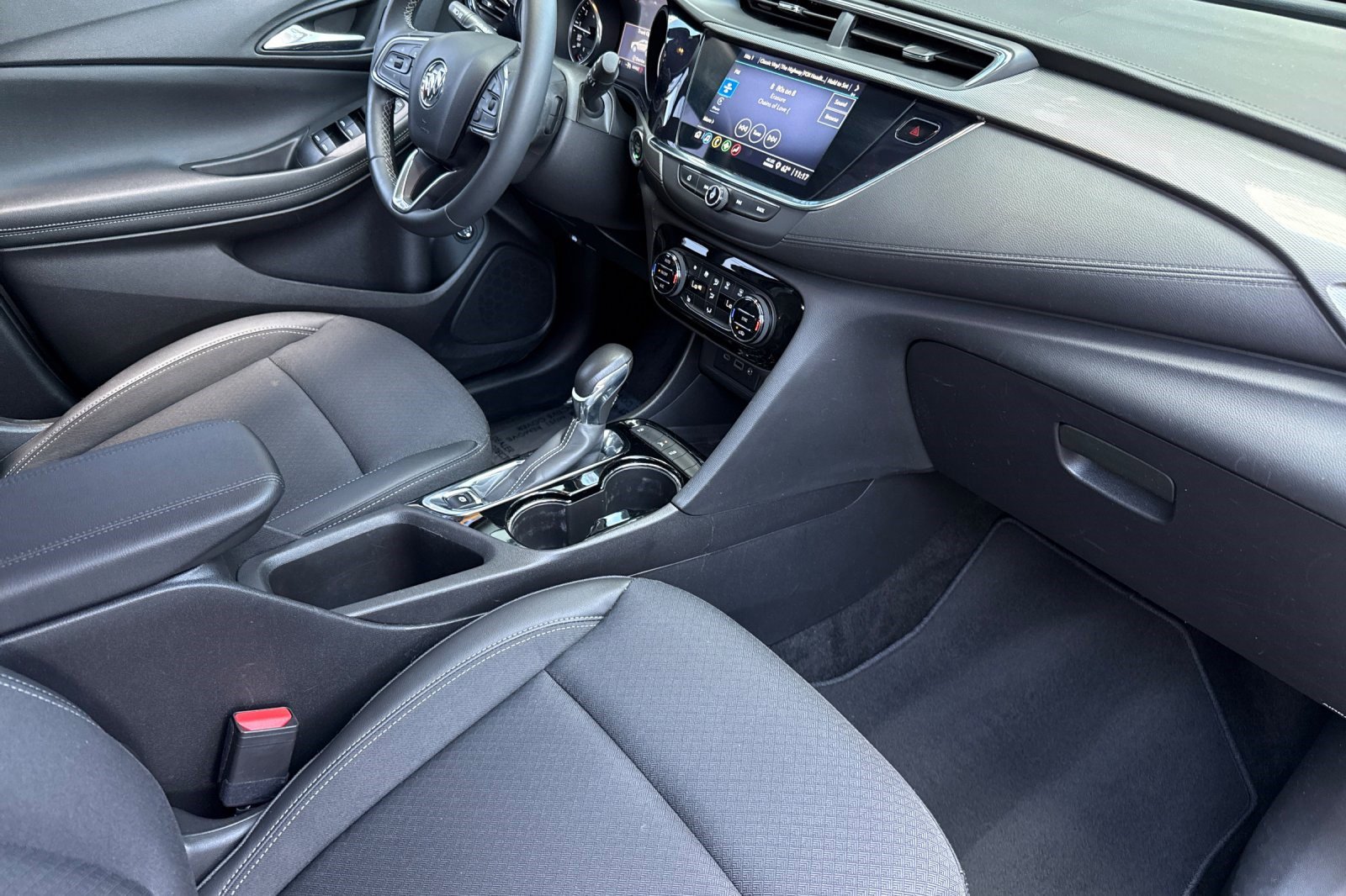 Used 2023 Buick Encore GX Select w/ Sport Touring Package image 19