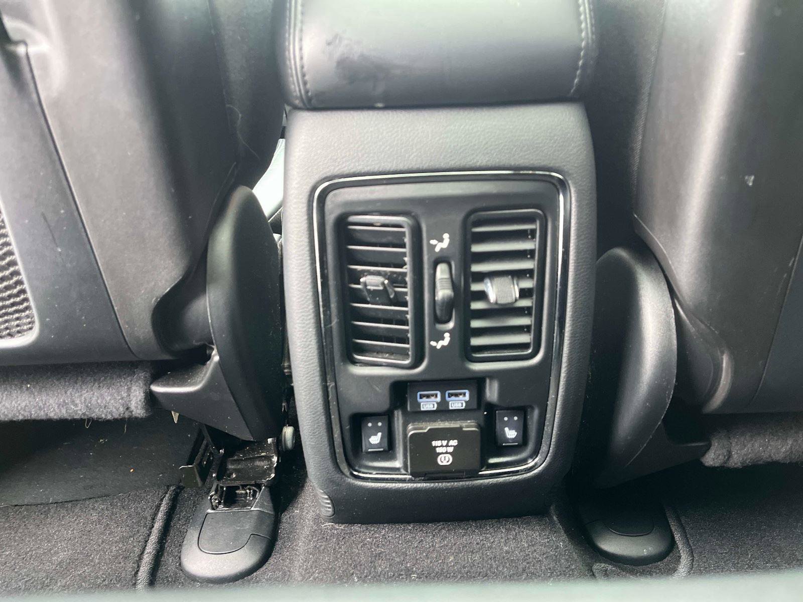 Used 2020 Jeep Grand Cherokee Limited w/ Luxury Group II image 17