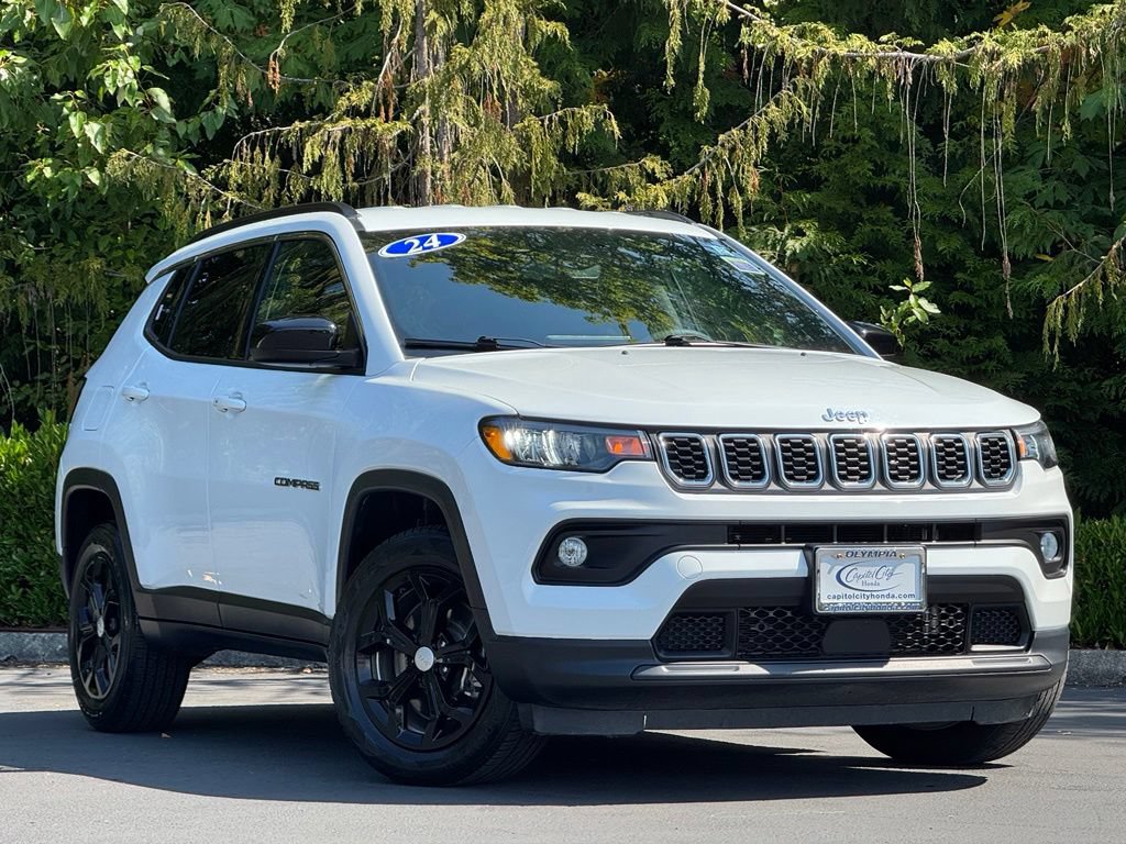 Used 2024 Jeep Compass Latitude AWD/4WD image 38