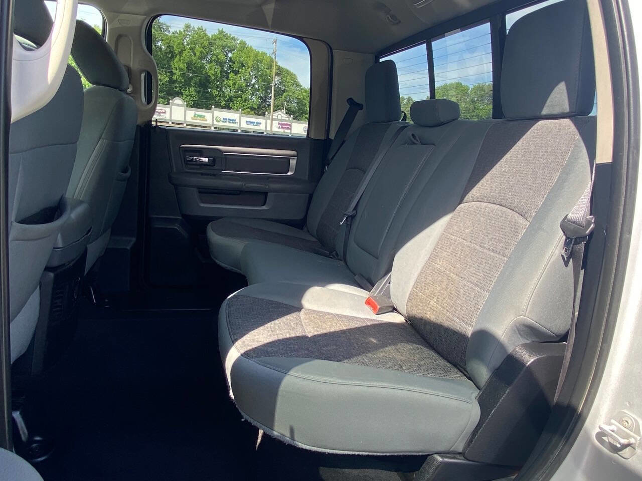 Used 2015 RAM 1500 Big Horn AWD/4WD image 9