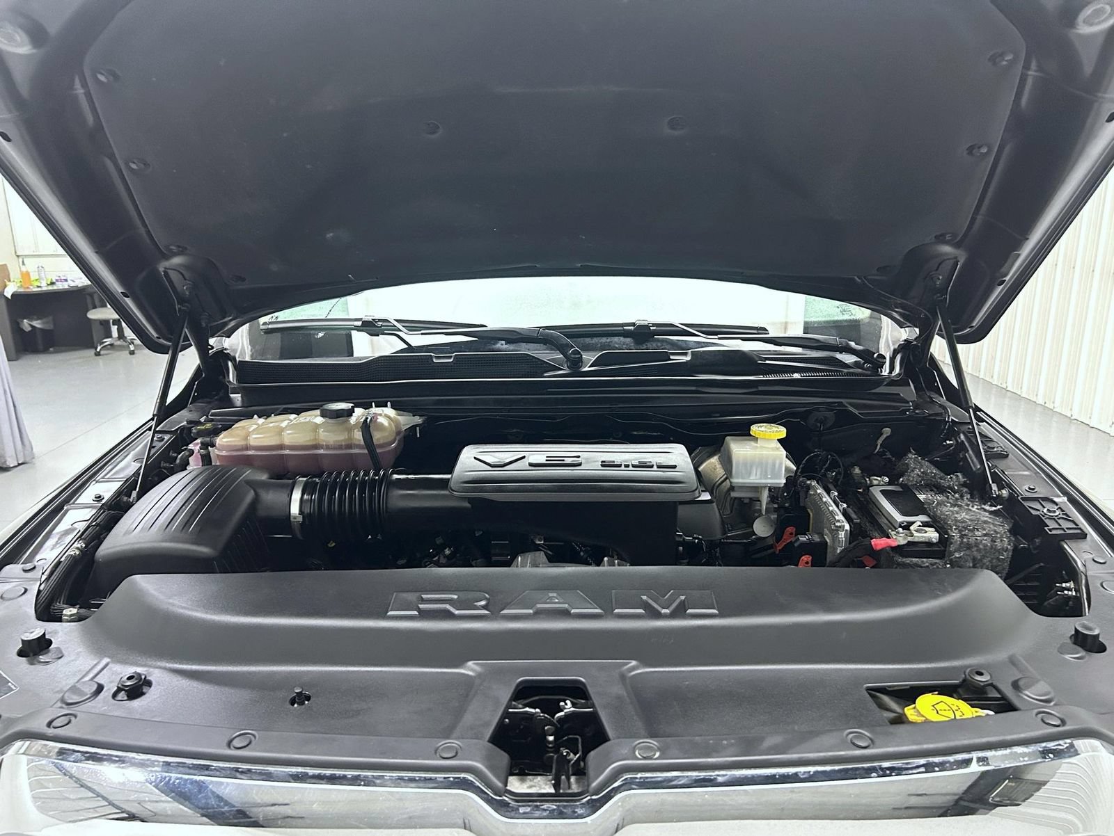 Used 2020 RAM 1500 Big Horn AWD/4WD image 24