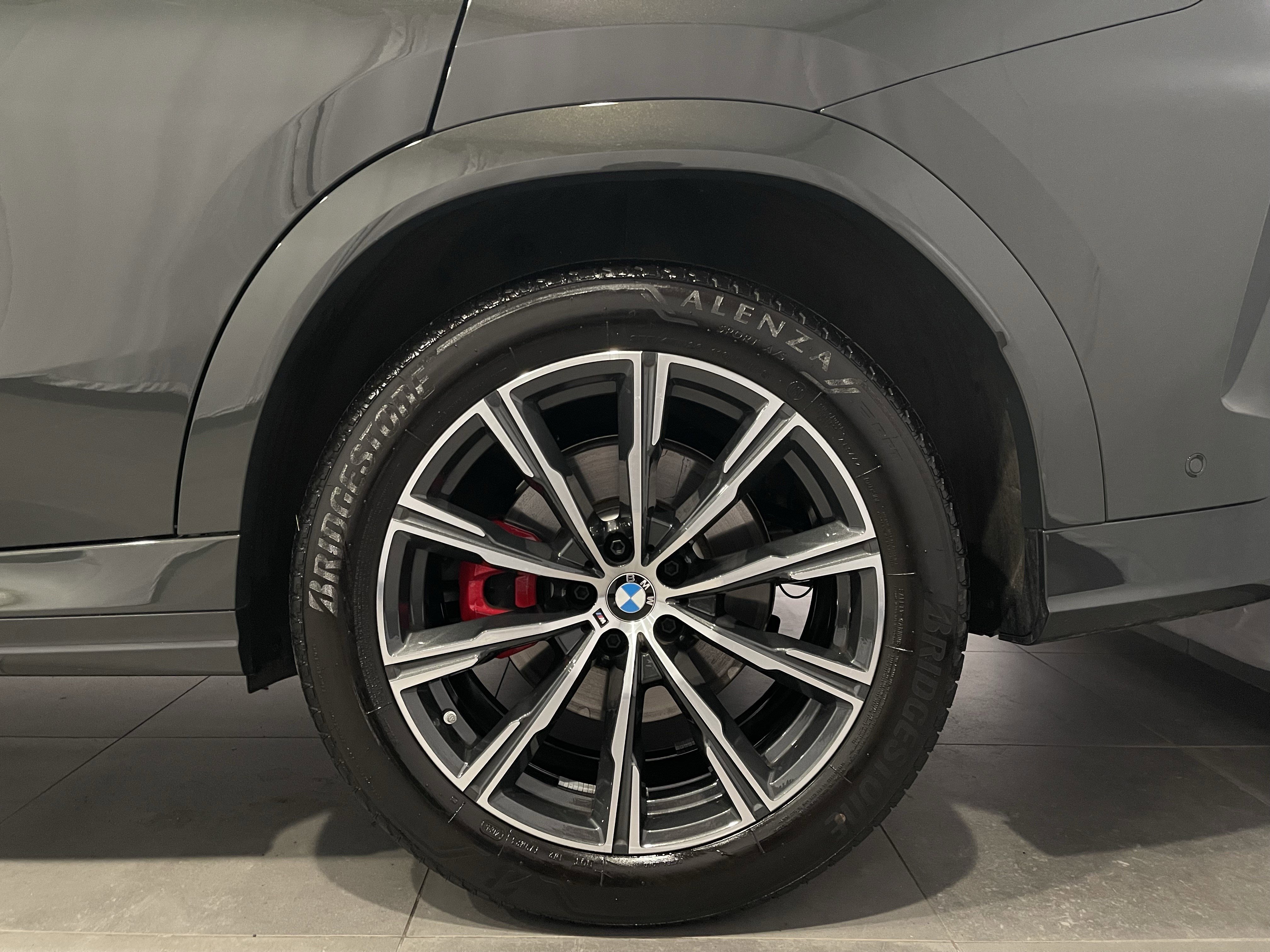 Used 2026 BMW X6 xDrive40i AWD/4WD image 8
