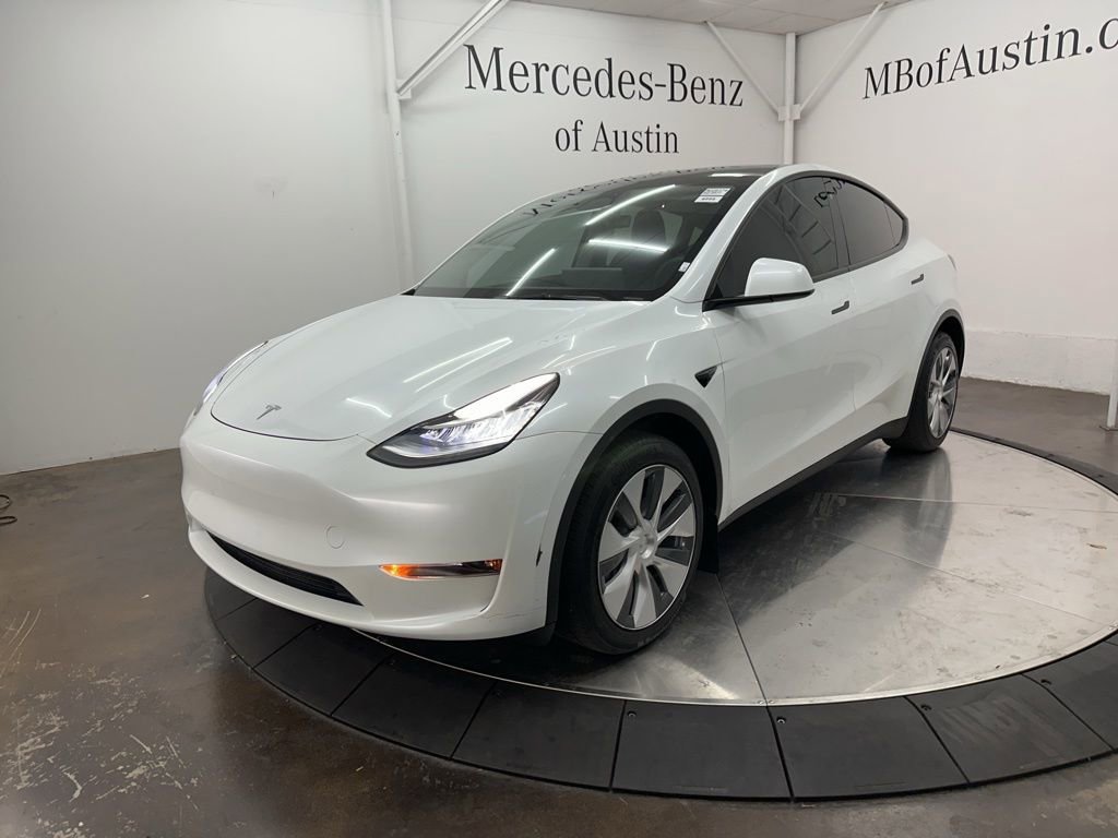 Used 2023 Tesla Model Y Long Range image 3
