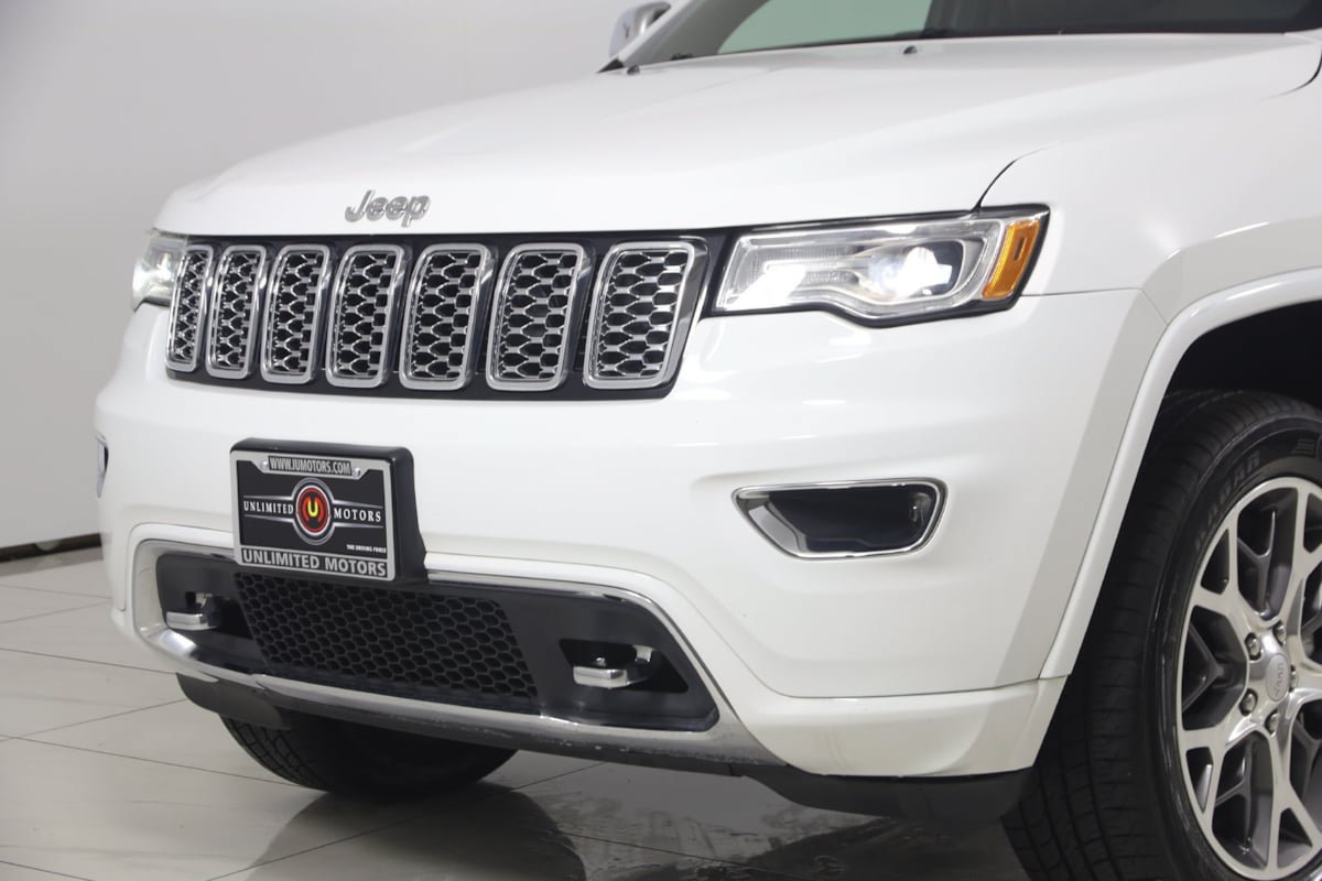 Used 2021 Jeep Grand Cherokee Overland AWD/4WD image 46