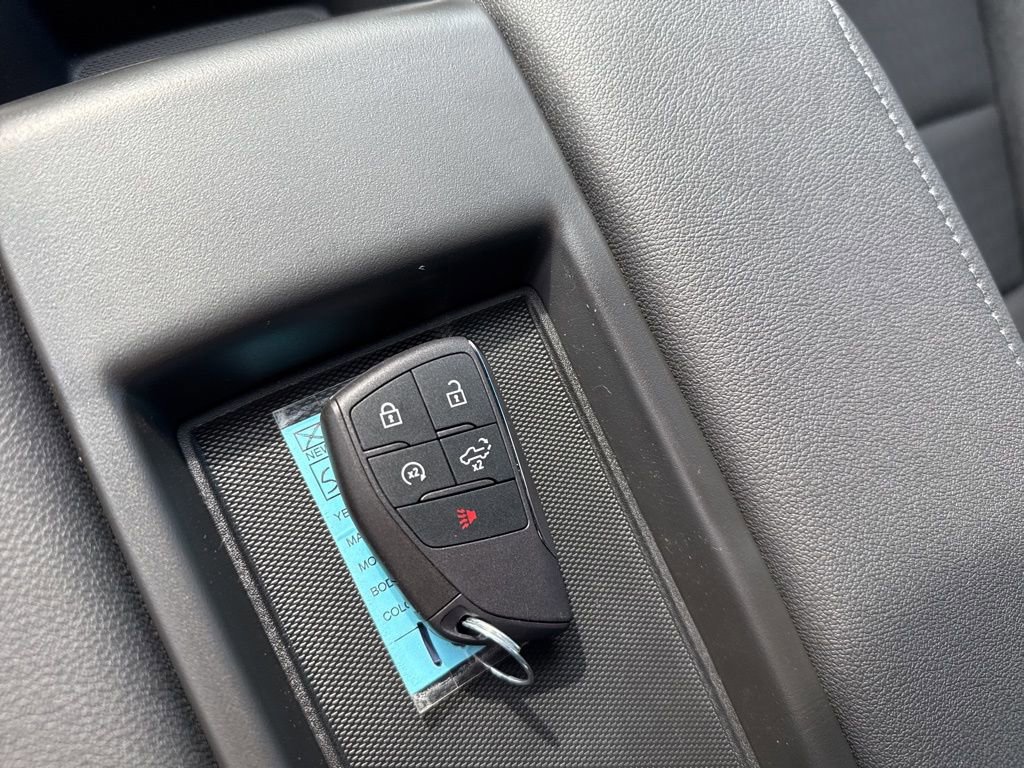 New 2025 Chevrolet Silverado 1500 LT w/ Convenience Package II image 24