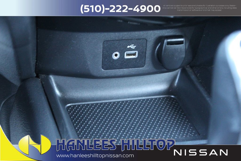 Used 2020 Nissan Rogue SV image 21
