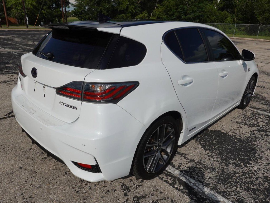 Used 2015 Lexus CT 200h w/ Navigation Package FWD image 7