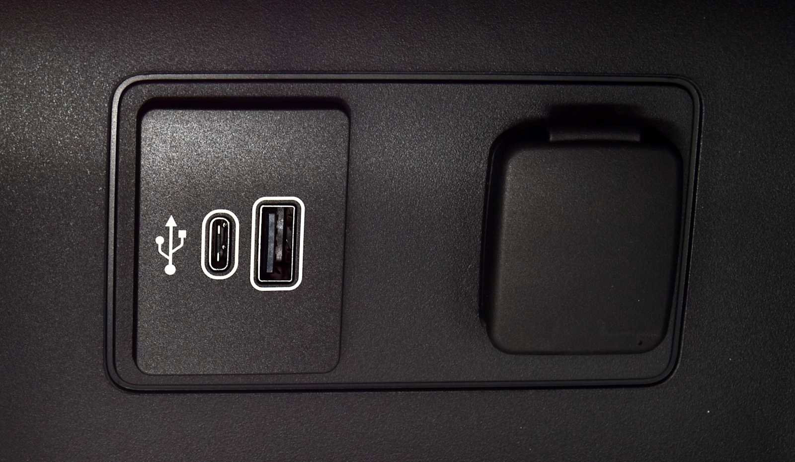 New 2026 Ford Explorer Active image 35
