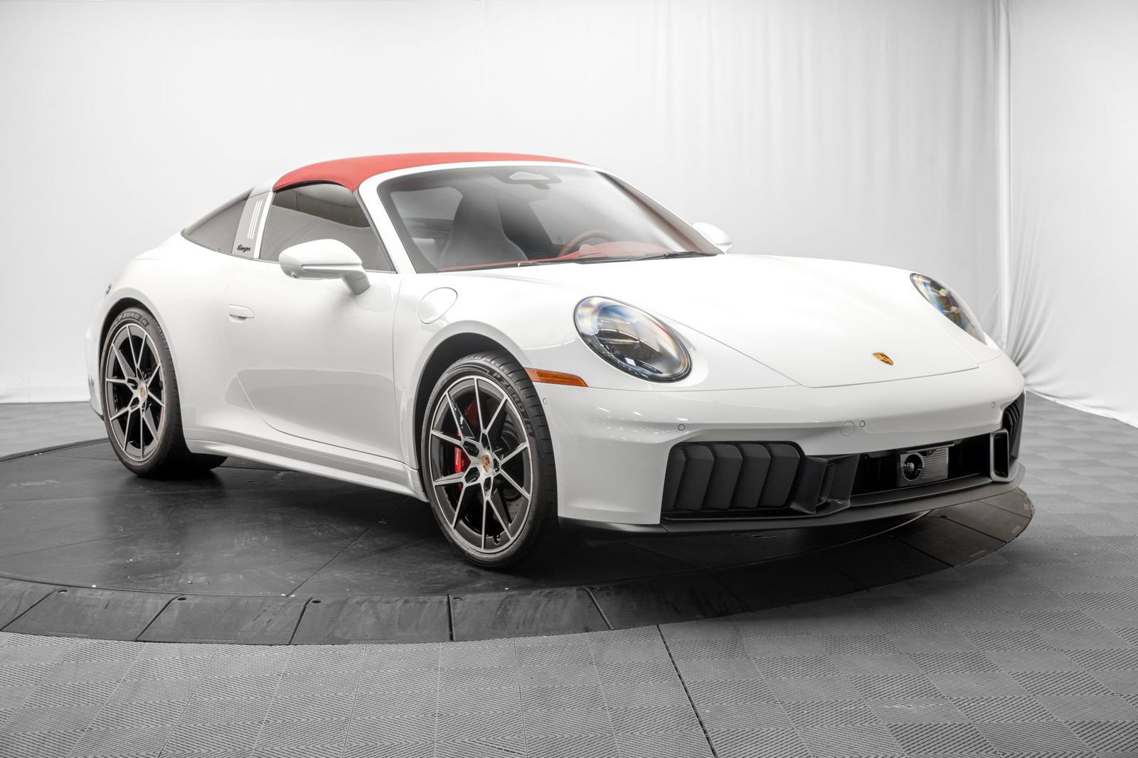 Used 2026 Porsche 911 Targa 4 GTS AWD/4WD image 17