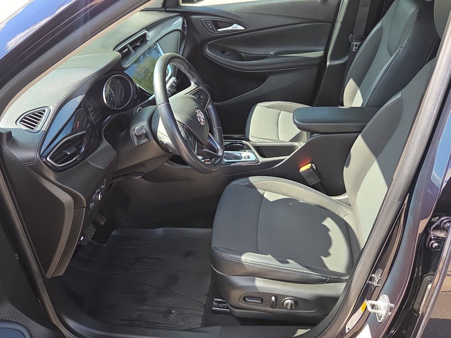 Used 2020 Buick Encore GX Preferred w/ Cold Weather Comfort Package FWD image 18
